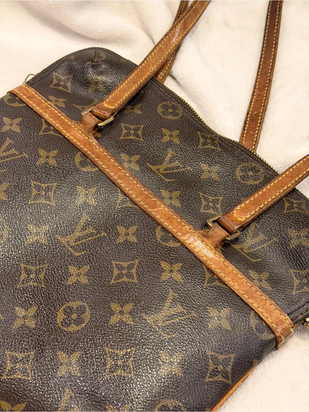Authentic Louis Vuitton Popincourt Haut Collector Bundle LV Epi Anneau Cles